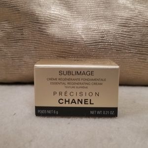 Chanel Essential Regenerating Cream